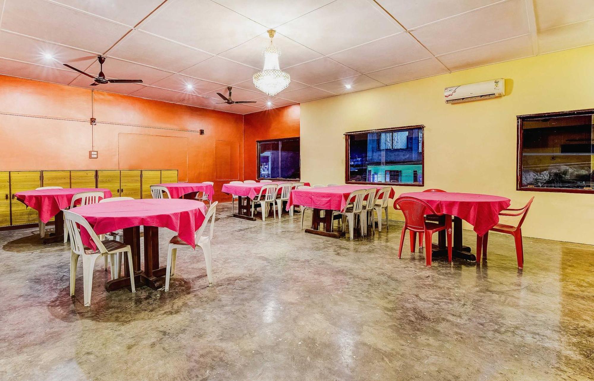 Spot On Durba 2 Hotel Tezpur Buitenkant foto